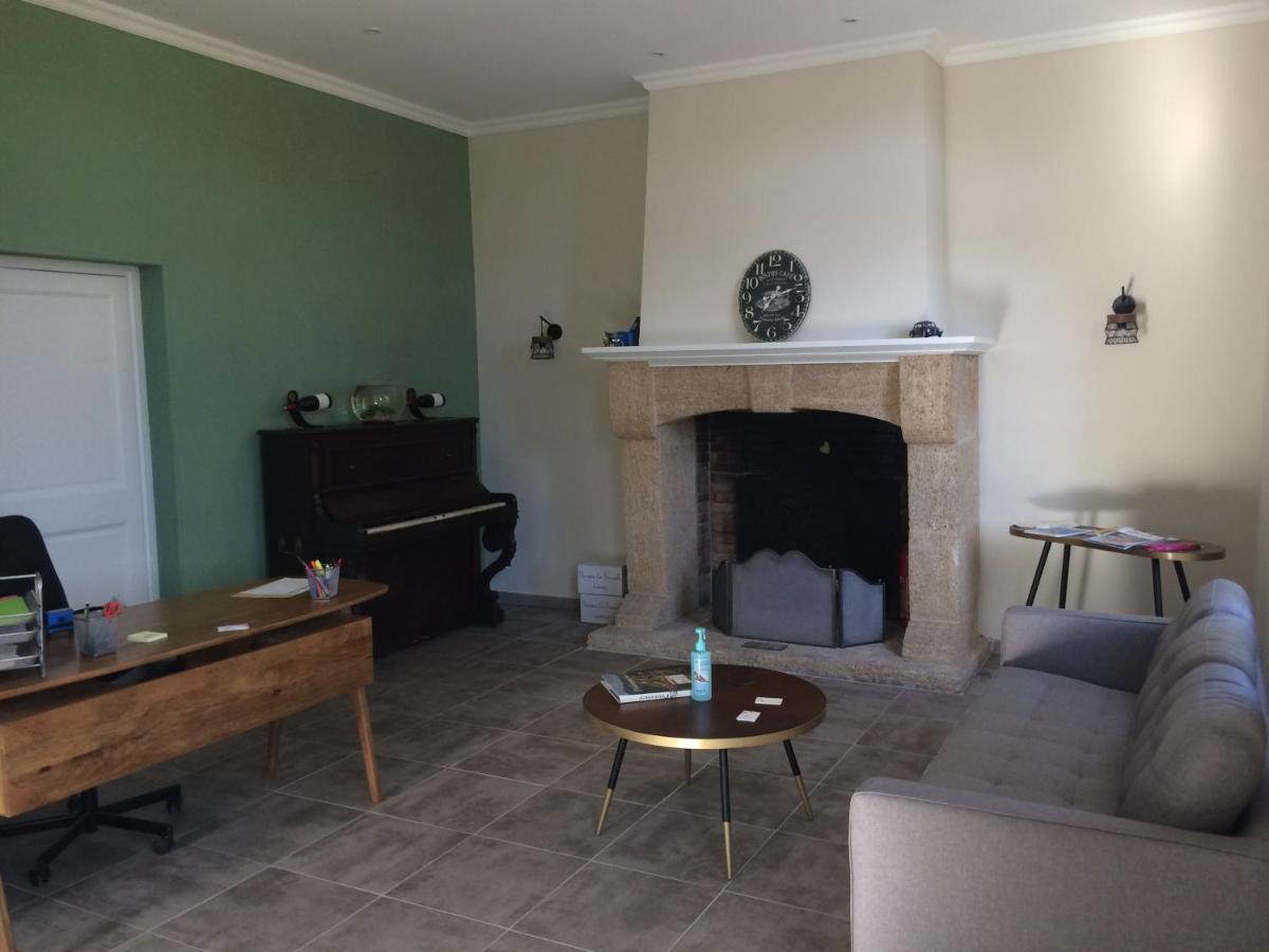 ケランヌ Castel Mireio Bed & Breakfast エクステリア 写真