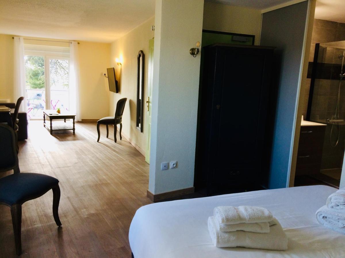 ケランヌ Castel Mireio Bed & Breakfast エクステリア 写真