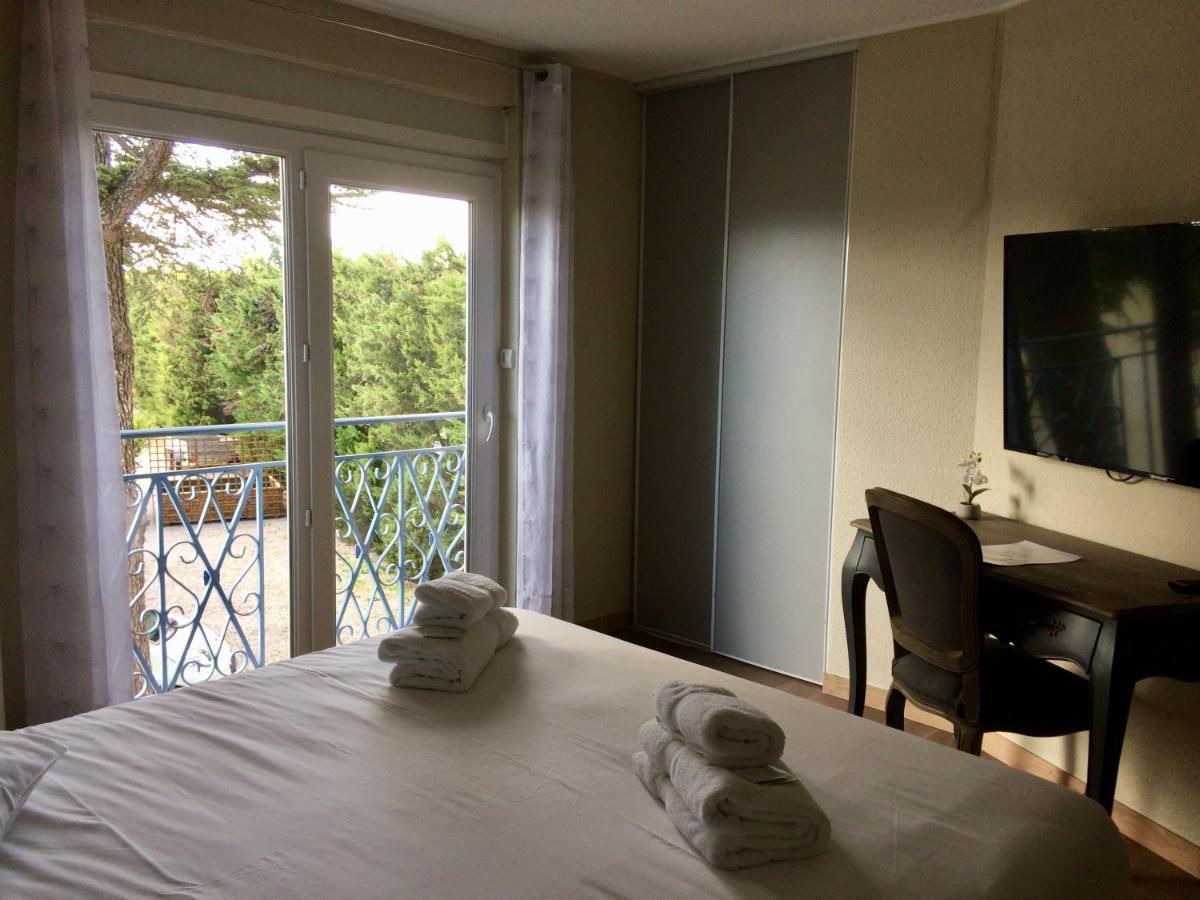 ケランヌ Castel Mireio Bed & Breakfast エクステリア 写真