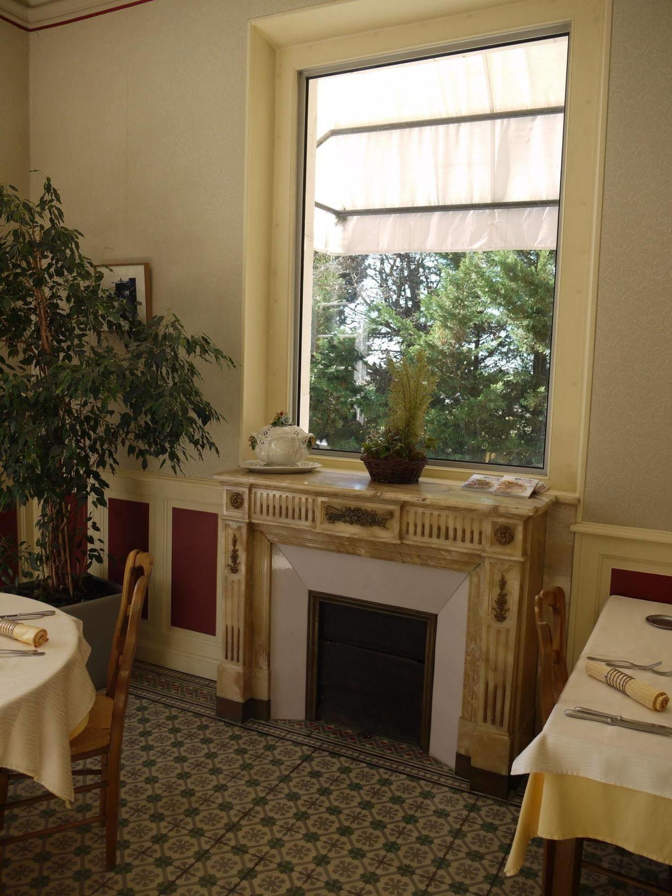 ケランヌ Castel Mireio Bed & Breakfast エクステリア 写真