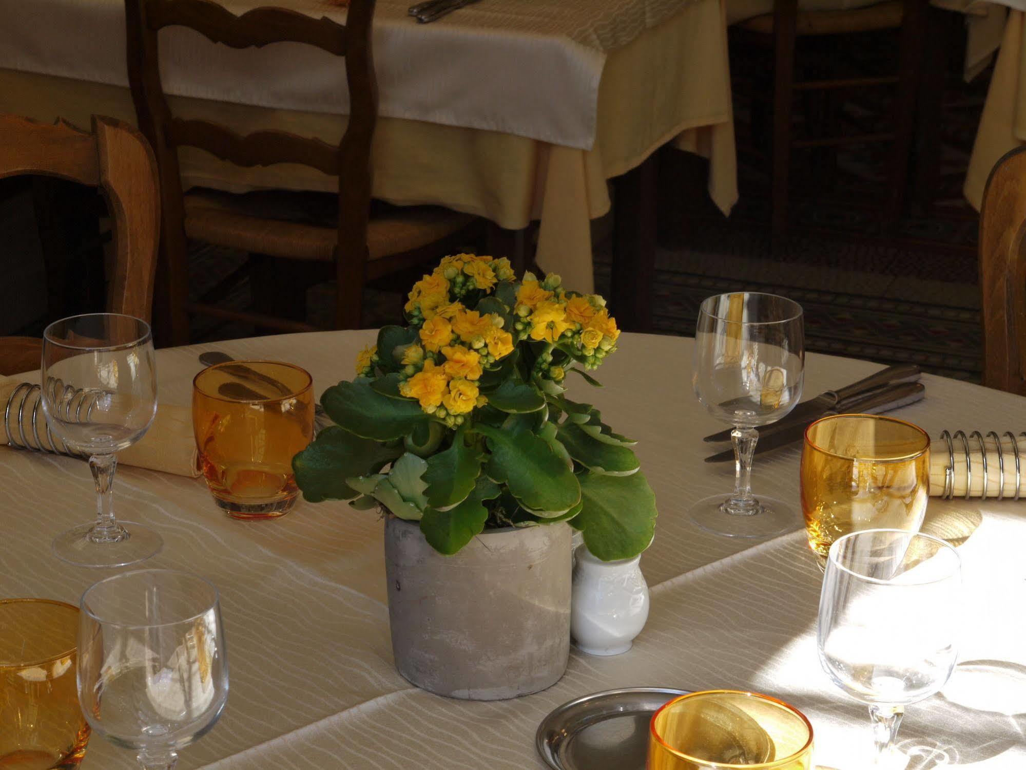 ケランヌ Castel Mireio Bed & Breakfast エクステリア 写真